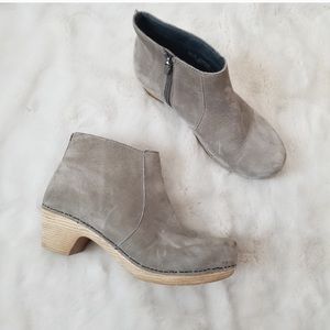 Dansko Maria Nubuck Leather Ankle Boot 39